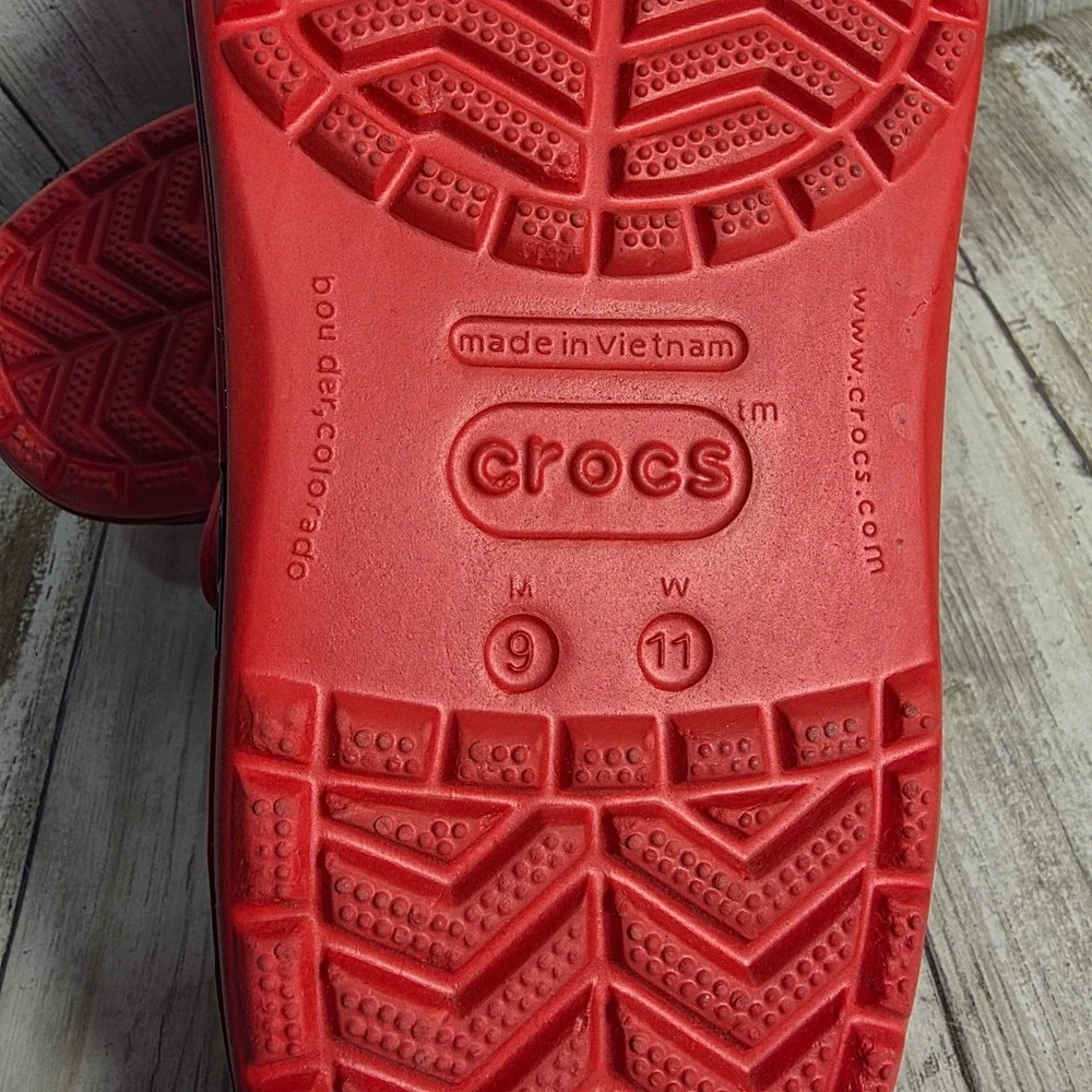 Crocs Lightning McQueen Disney Pixar Cars Red Clogs Mens 9 Womens 11  NEW NO TAG